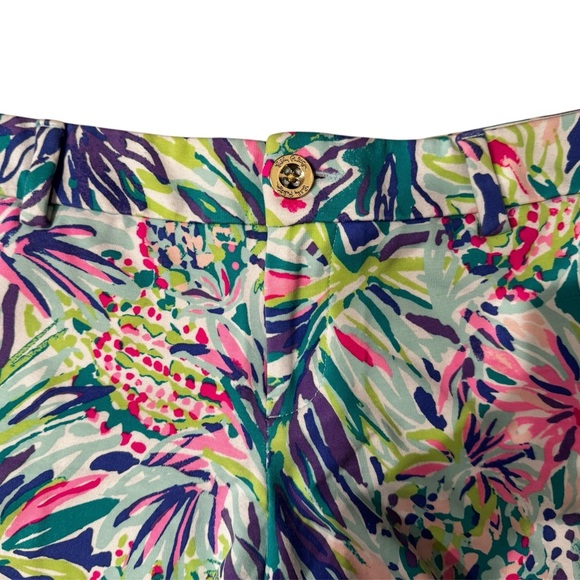 Lilly Pulitzer The Callahan Shorts - Picture 2 of 8